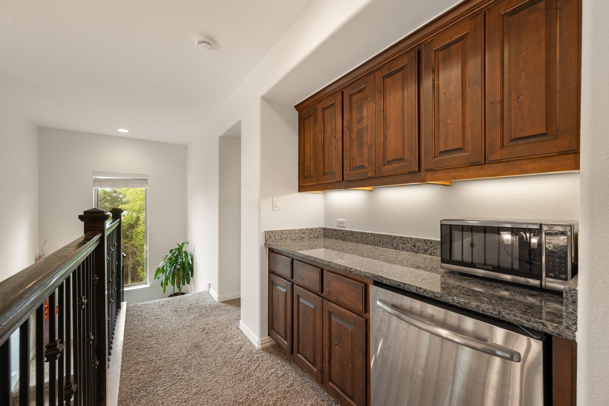 426 Sand Hills Ln, Austin, TX 78737