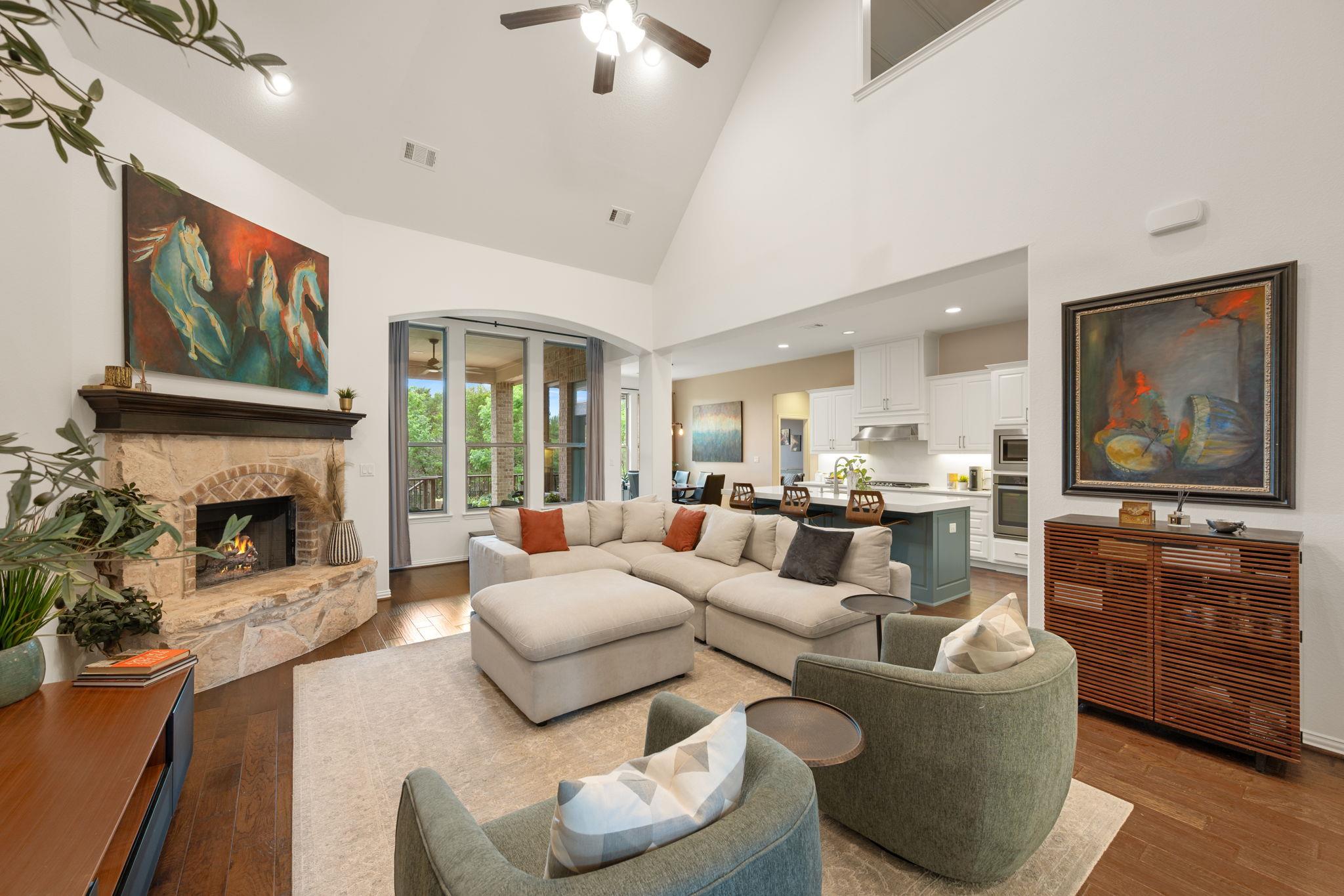 426 Sand Hills Ln, Austin, TX 78737