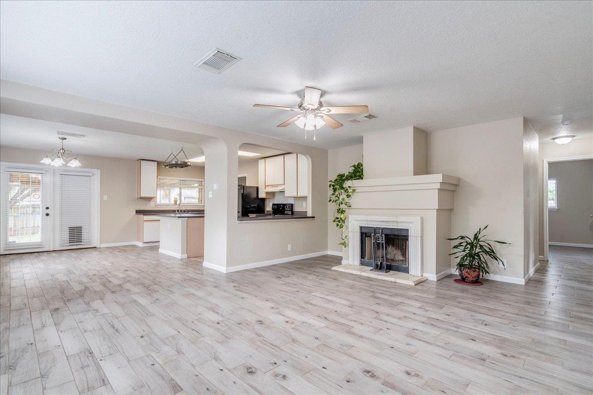 1142 Stone Gdn, New Braunfels, TX 78130