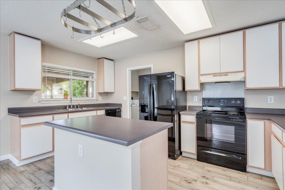 1142 Stone Gdn, New Braunfels, TX 78130