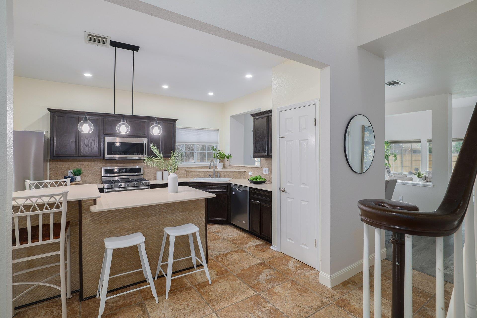 3852 Newland Ct, Round Rock, TX 78681