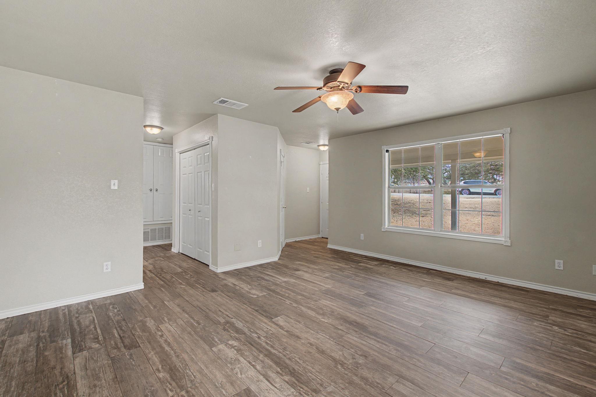 4308 Mountain View Dr, Kingsland, TX 78639