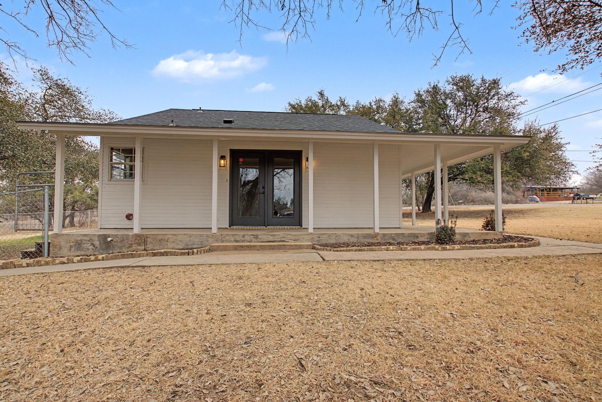 4308 Mountain View Dr, Kingsland, TX 78639