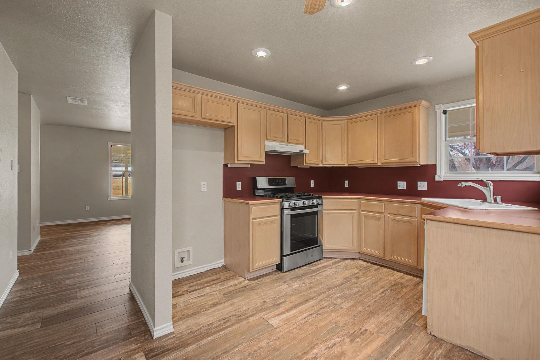 4308 Mountain View Dr, Kingsland, TX 78639