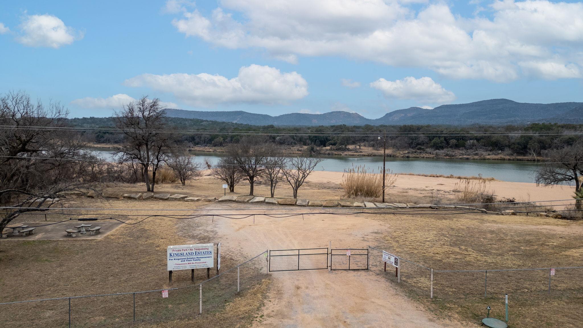 4308 Mountain View Dr, Kingsland, TX 78639