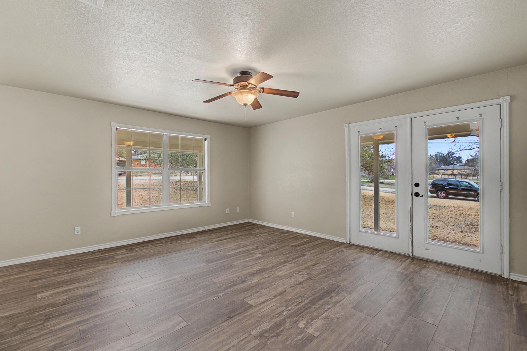 4308 Mountain View Dr, Kingsland, TX 78639