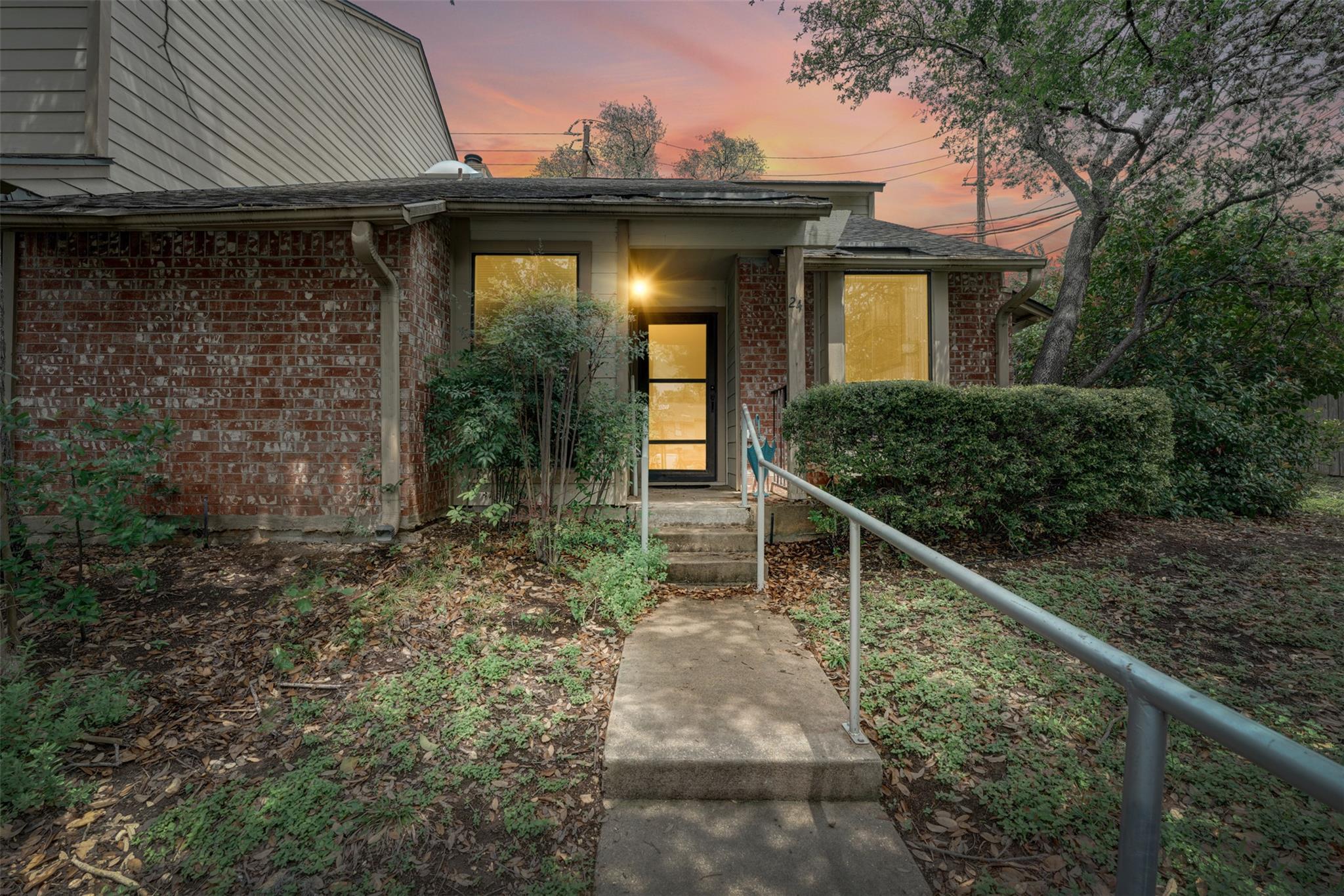 3801 MENCHACA Rd # 24, Austin, TX 78704