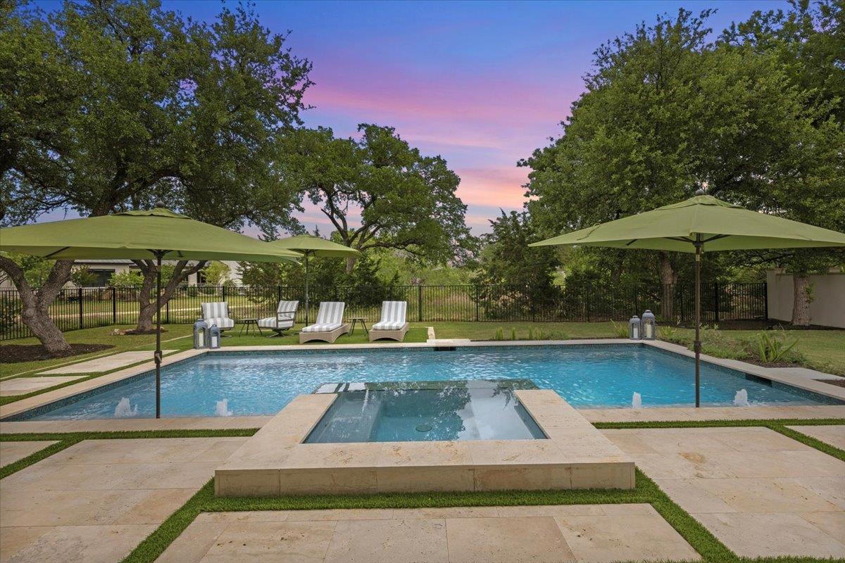 310 Flint Ridge Trl, Georgetown, TX 78628
