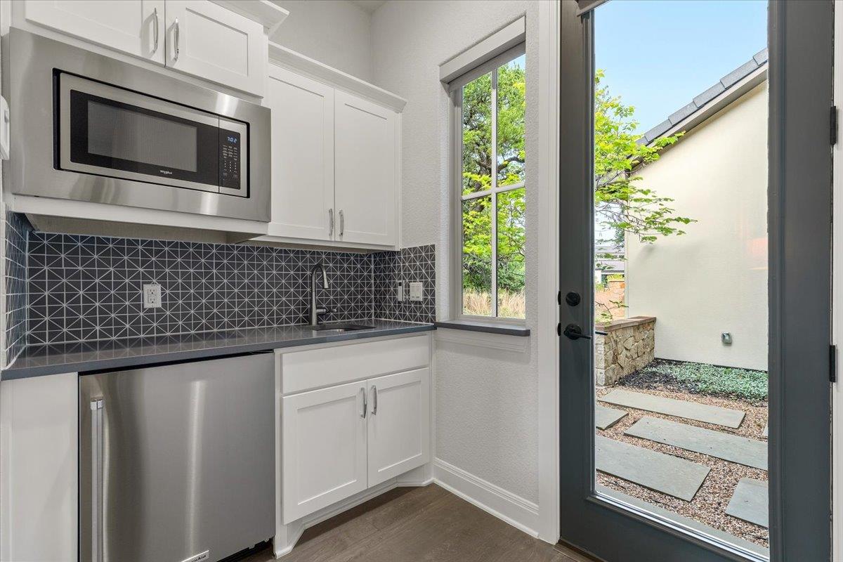 310 Flint Ridge Trl, Georgetown, TX 78628