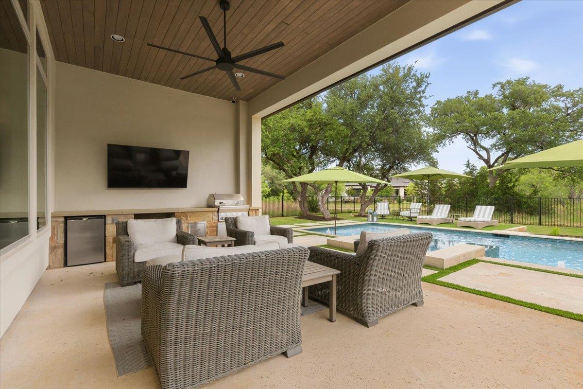 310 Flint Ridge Trl, Georgetown, TX 78628