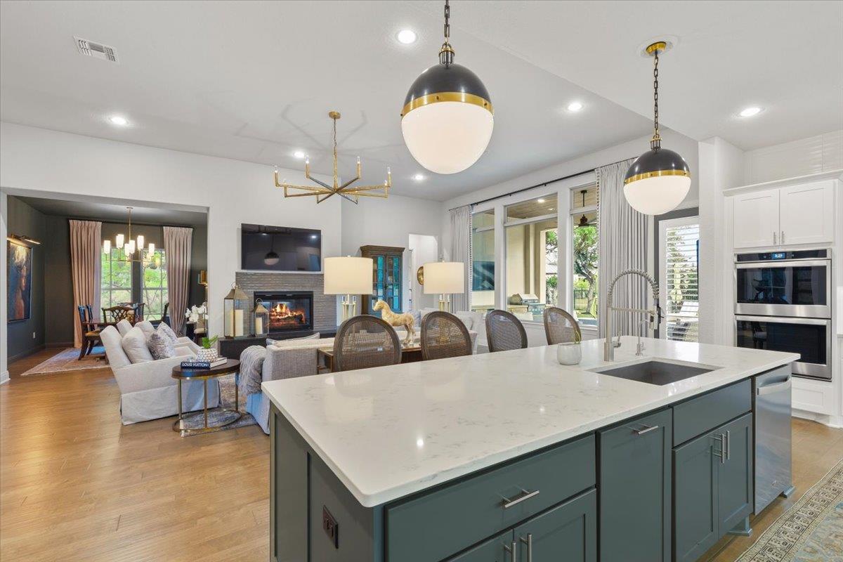 310 Flint Ridge Trl, Georgetown, TX 78628