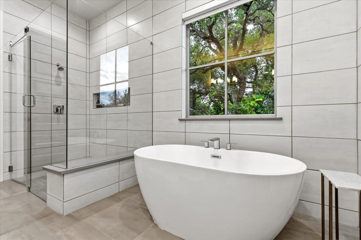 310 Flint Ridge Trl, Georgetown, TX 78628