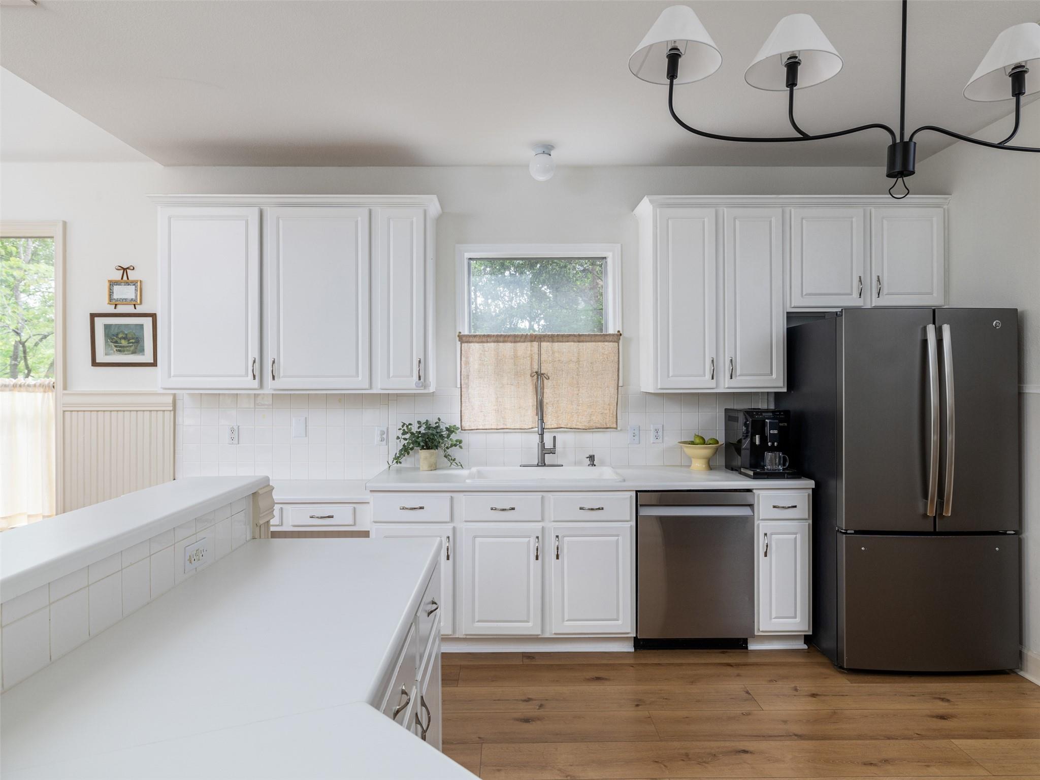 300 N Carriage Hills Dr, Georgetown, TX 78626