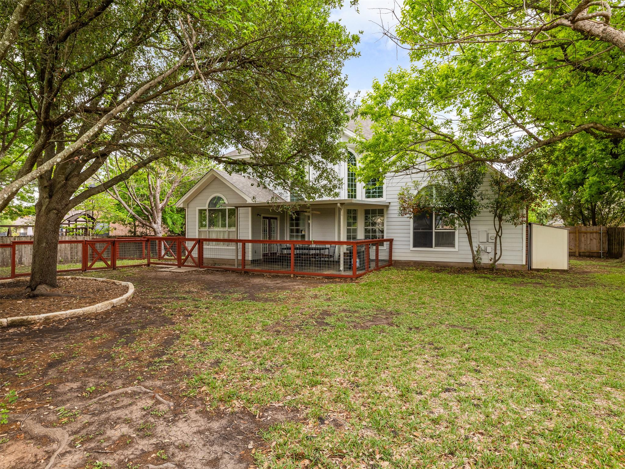 300 N Carriage Hills Dr, Georgetown, TX 78626