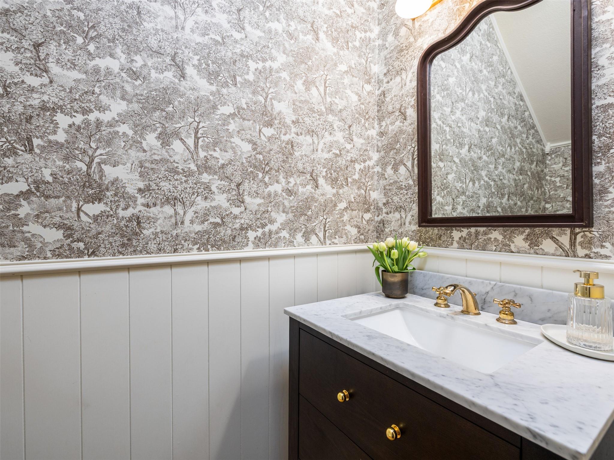 300 N Carriage Hills Dr, Georgetown, TX 78626