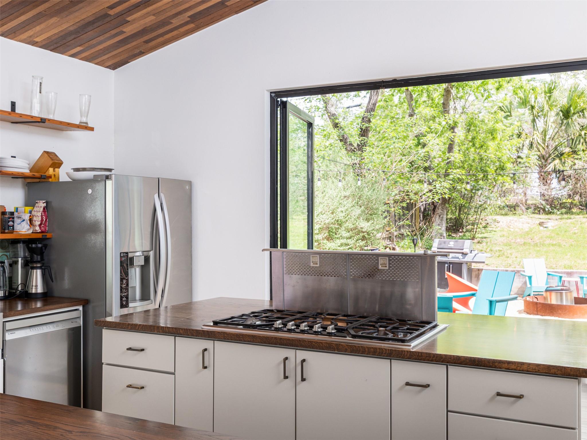 1109 Angelina St, Austin, TX 78702