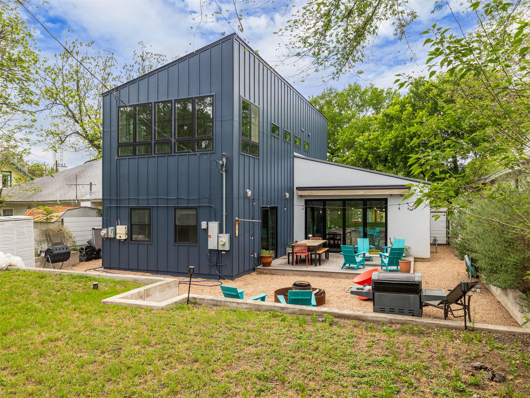 1109 Angelina St, Austin, TX 78702