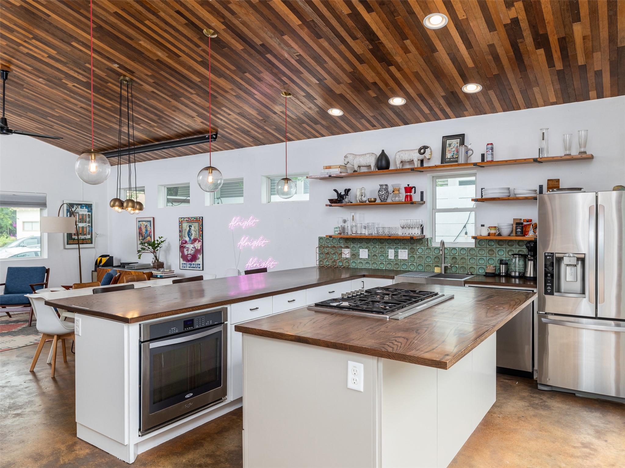 1109 Angelina St, Austin, TX 78702