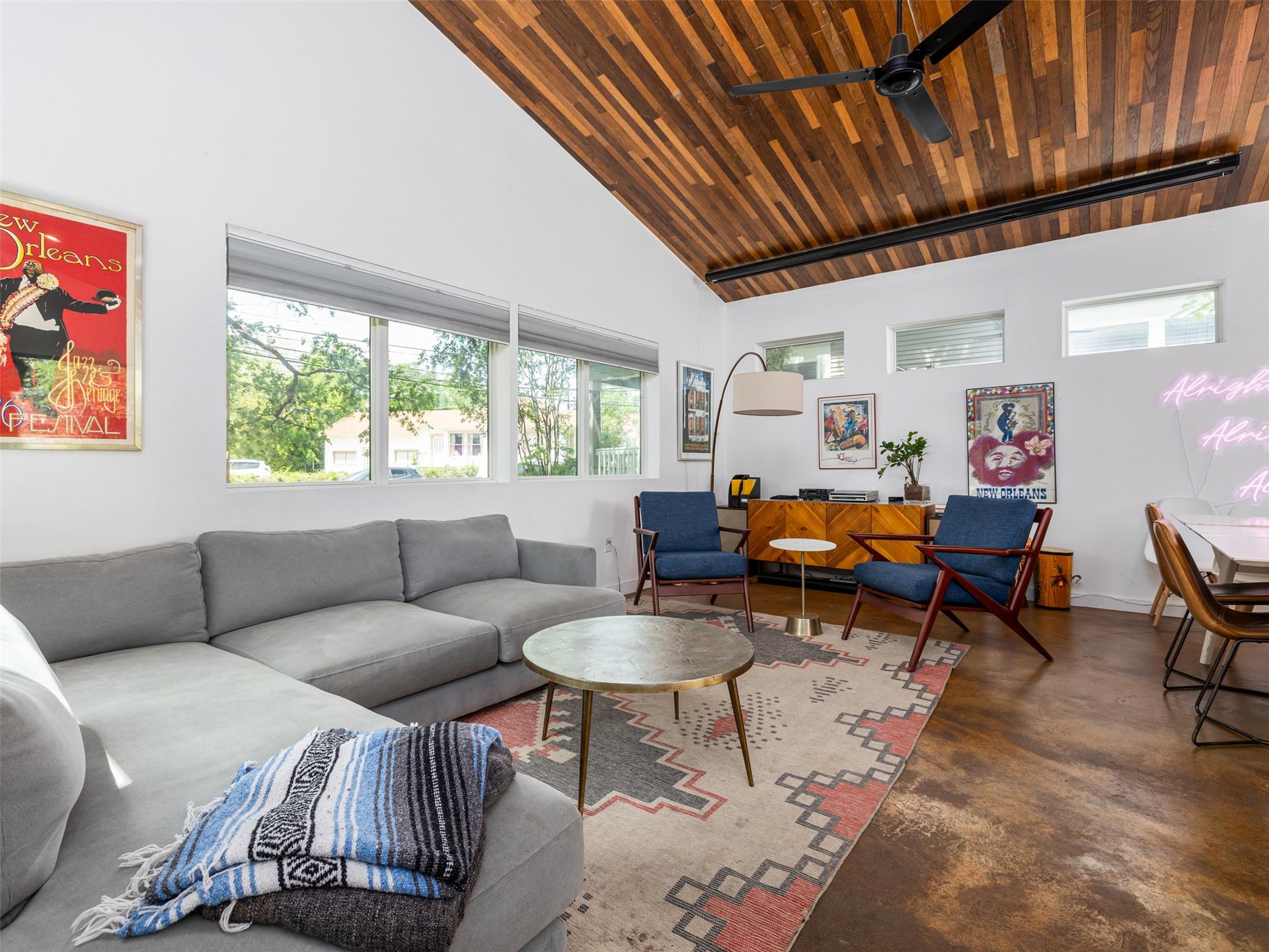 1109 Angelina St, Austin, TX 78702