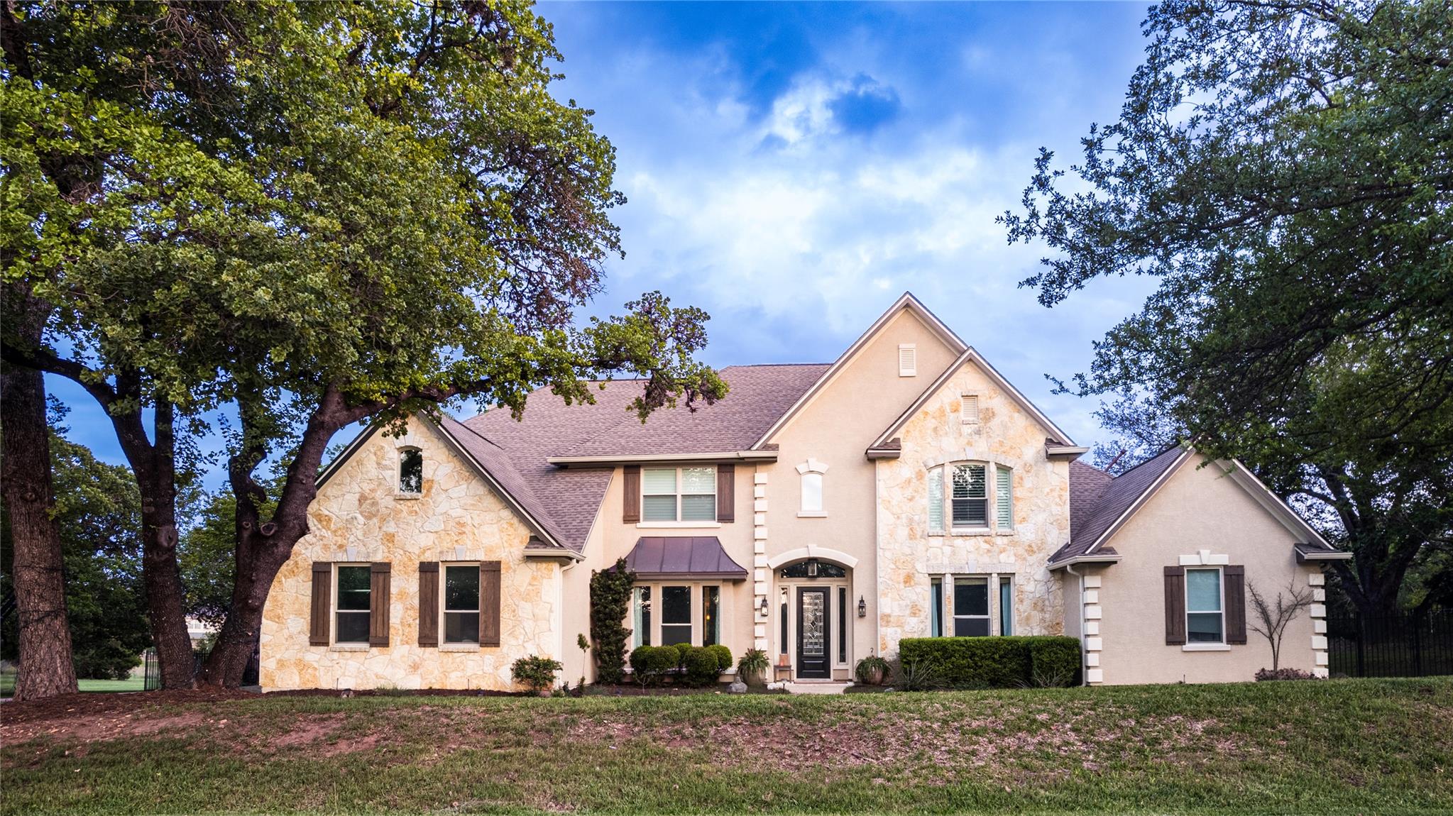 2611 Demona Dr, Austin, TX 78733