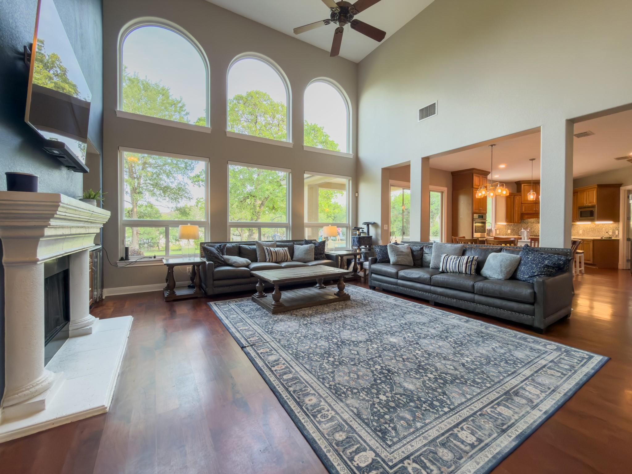 2611 Demona Dr, Austin, TX 78733