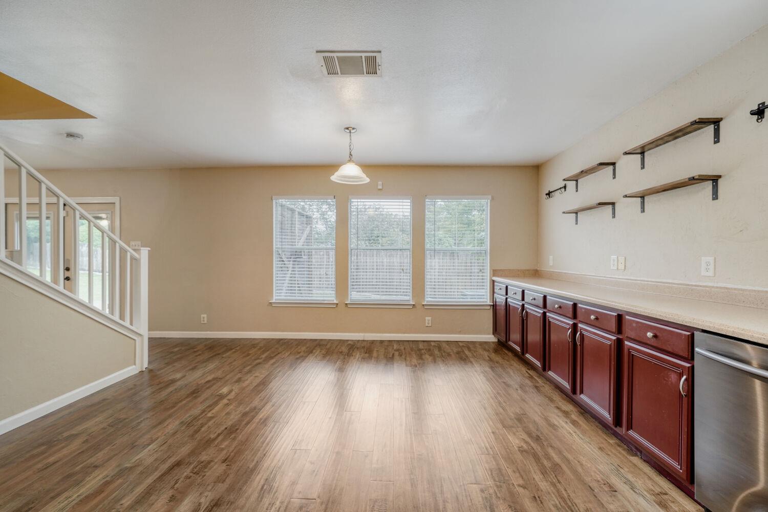 928 Justeford Dr, Pflugerville, TX 78660