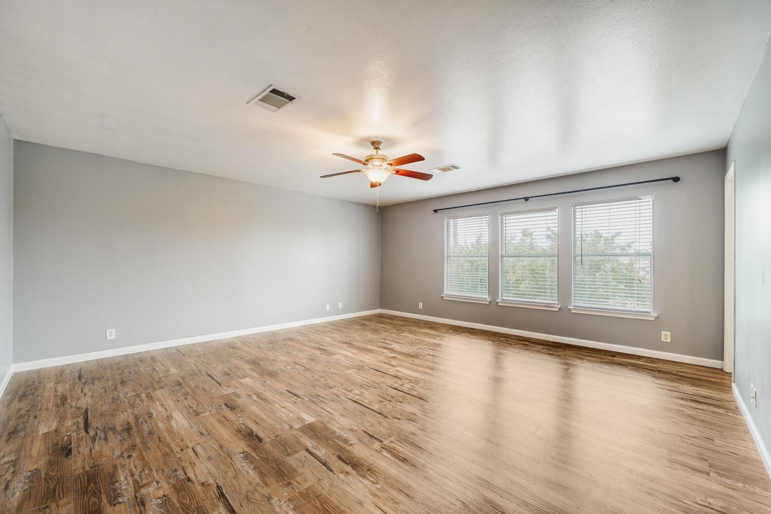 928 Justeford Dr, Pflugerville, TX 78660