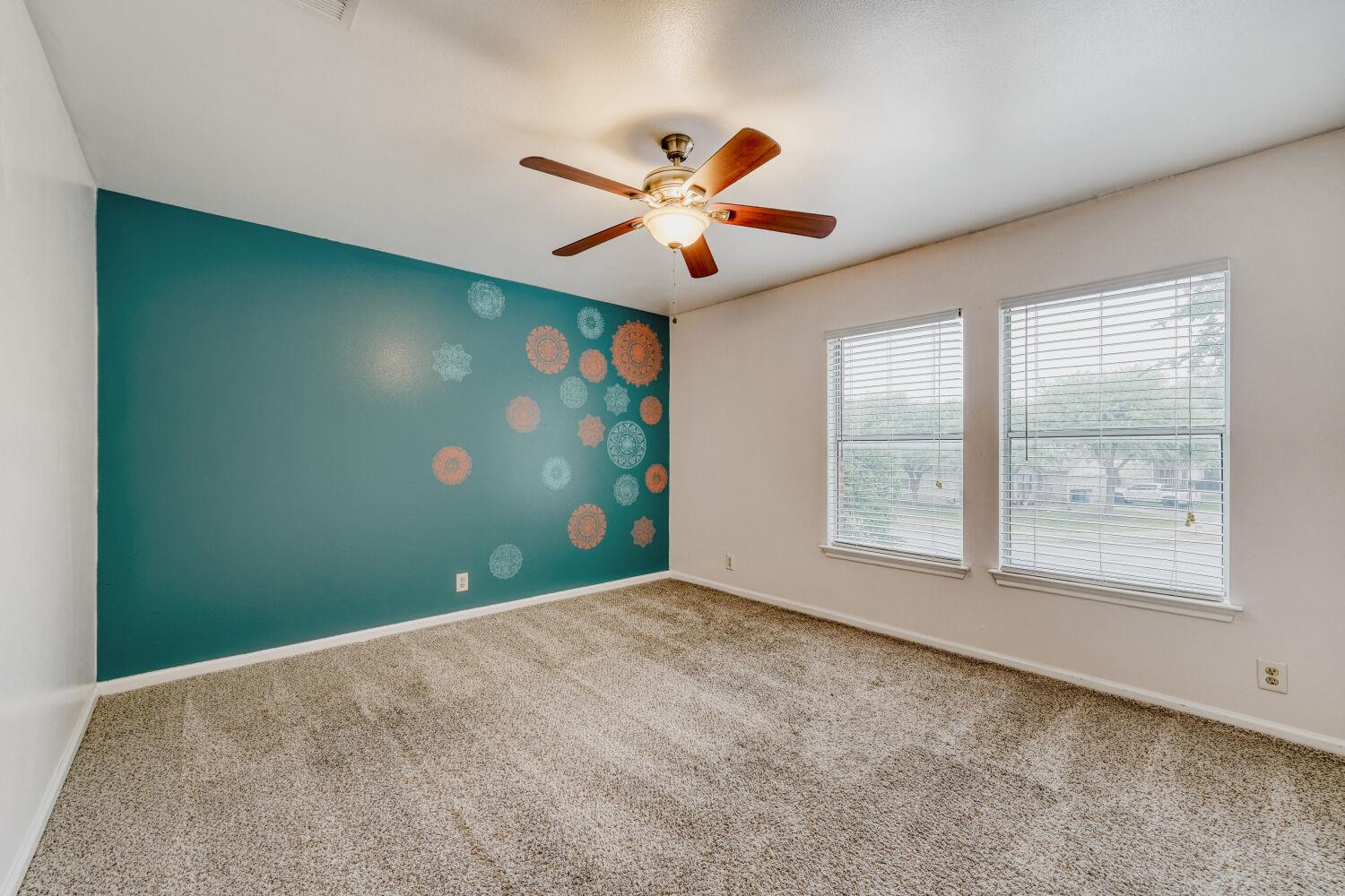 928 Justeford Dr, Pflugerville, TX 78660