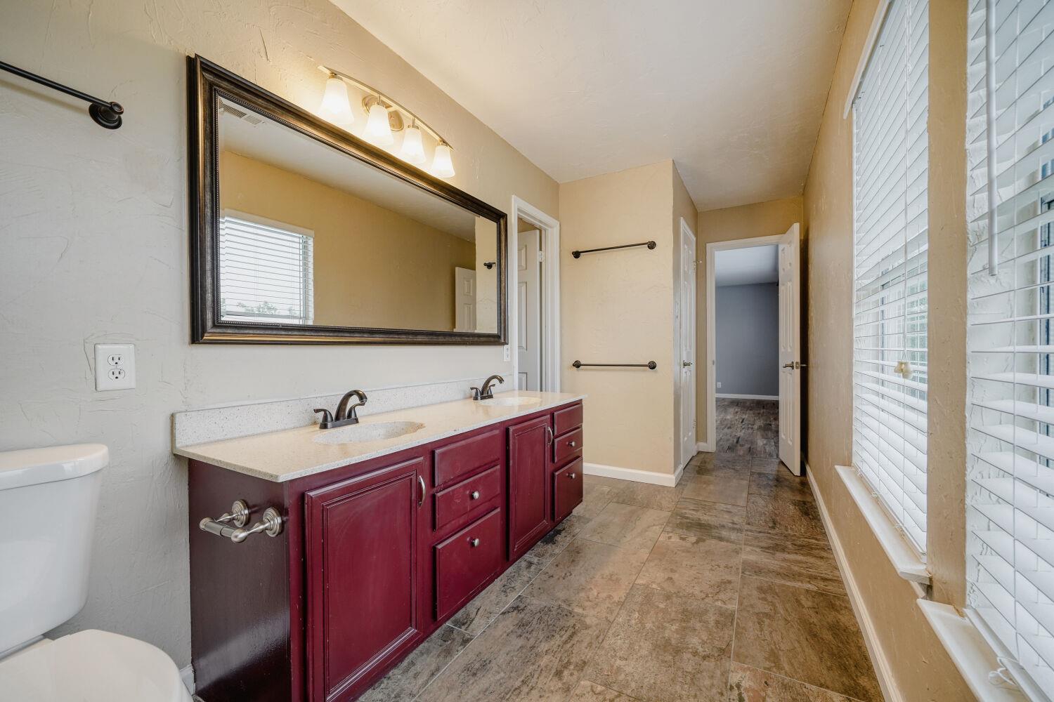 928 Justeford Dr, Pflugerville, TX 78660