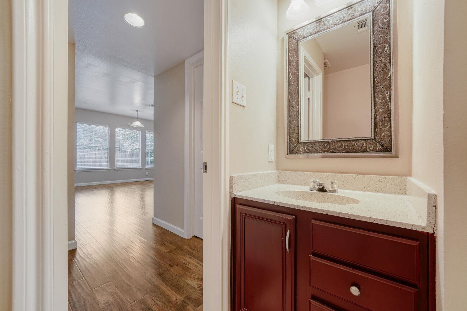 928 Justeford Dr, Pflugerville, TX 78660