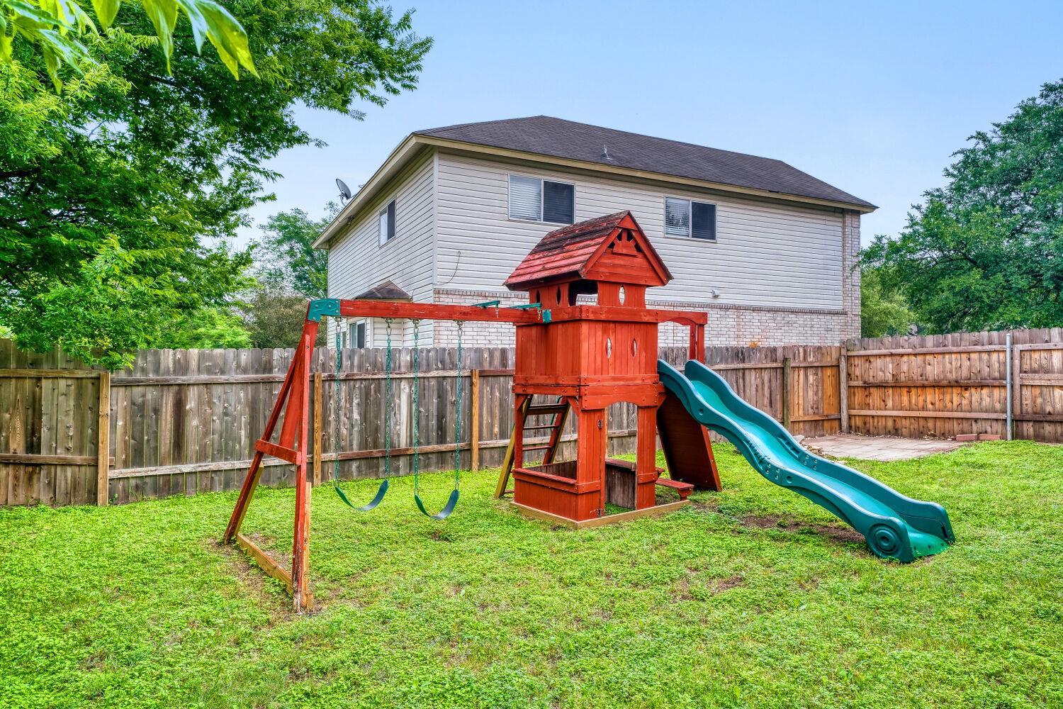 928 Justeford Dr, Pflugerville, TX 78660