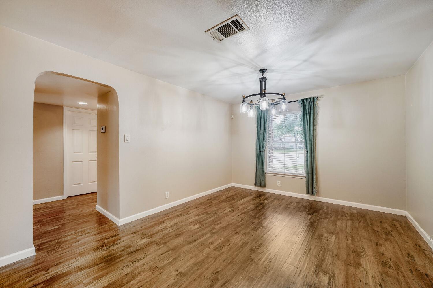 928 Justeford Dr, Pflugerville, TX 78660