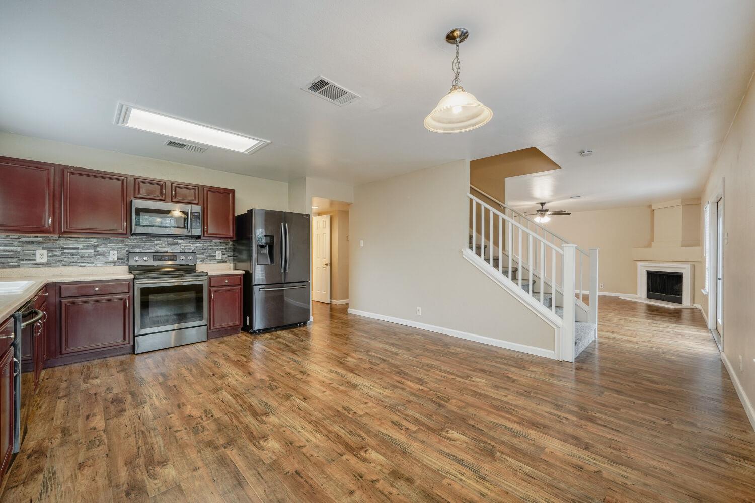 928 Justeford Dr, Pflugerville, TX 78660