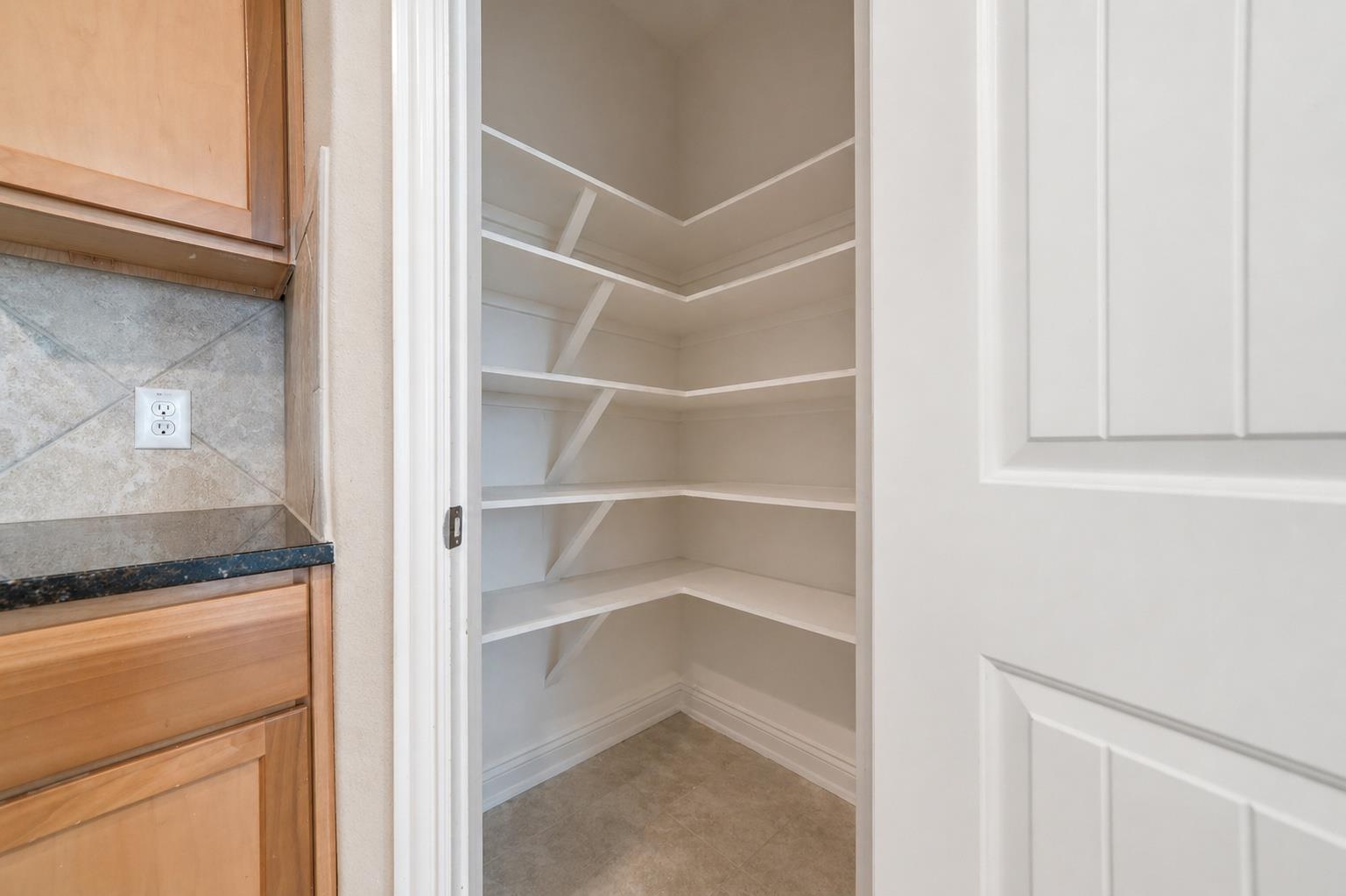 1927 Autumn Run Ln, Round Rock, TX 78665