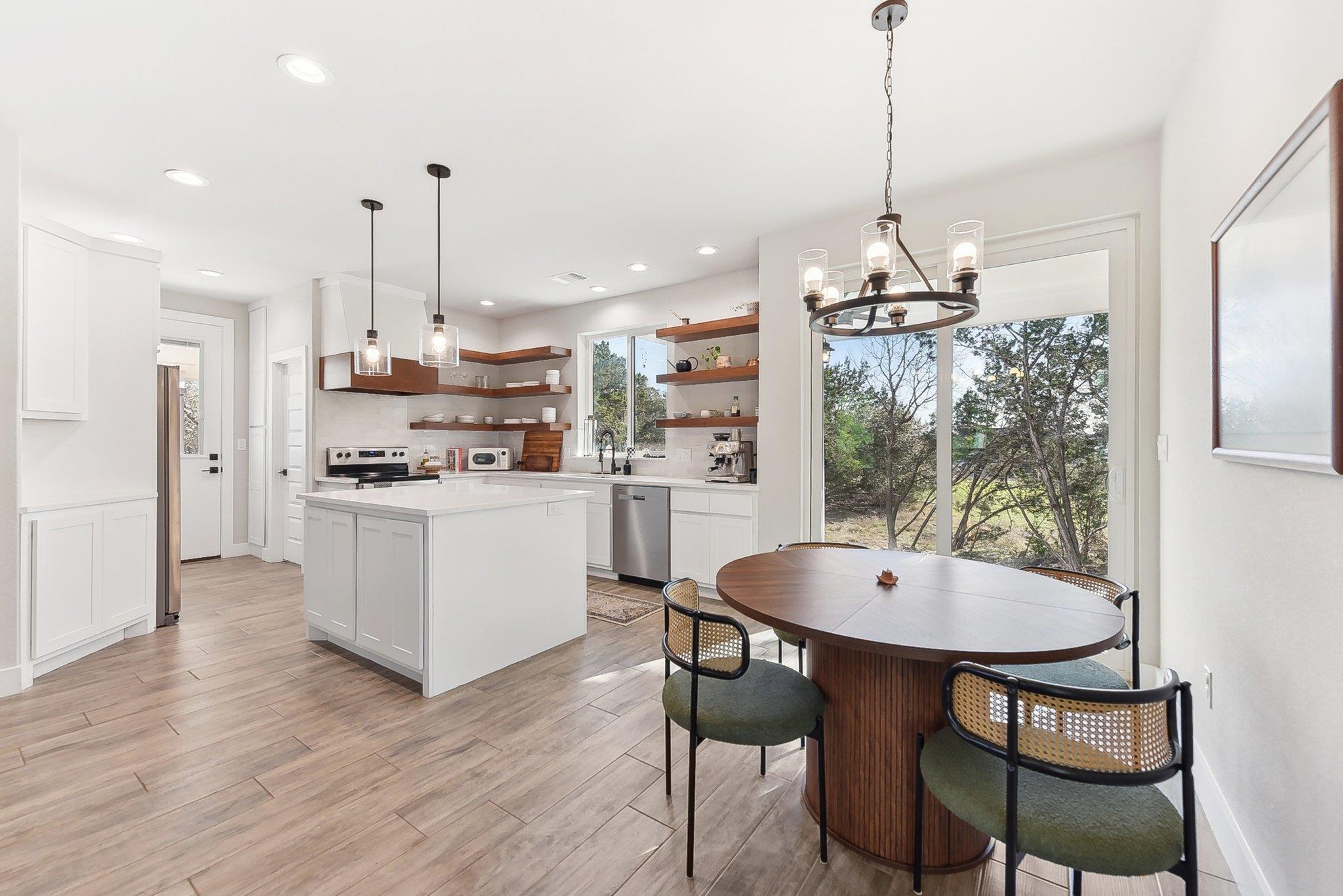 25 Woodacre Dr, Wimberley, TX 78676