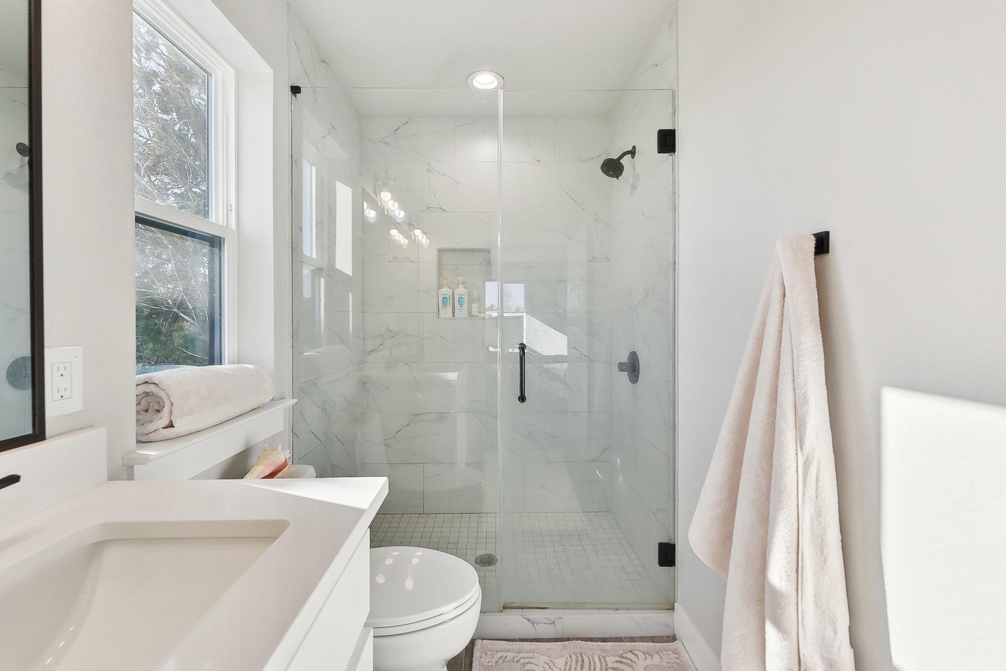 25 Woodacre Dr, Wimberley, TX 78676