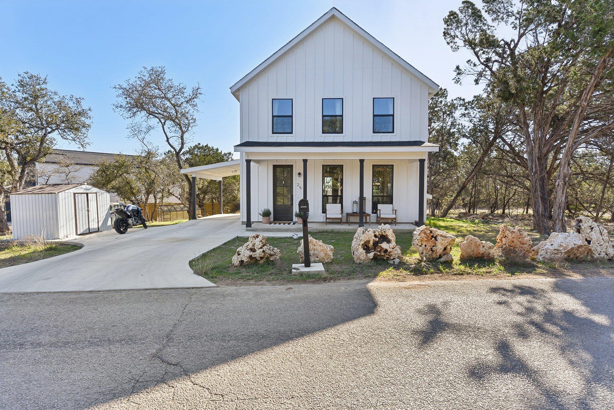 25 Woodacre Dr, Wimberley, TX 78676