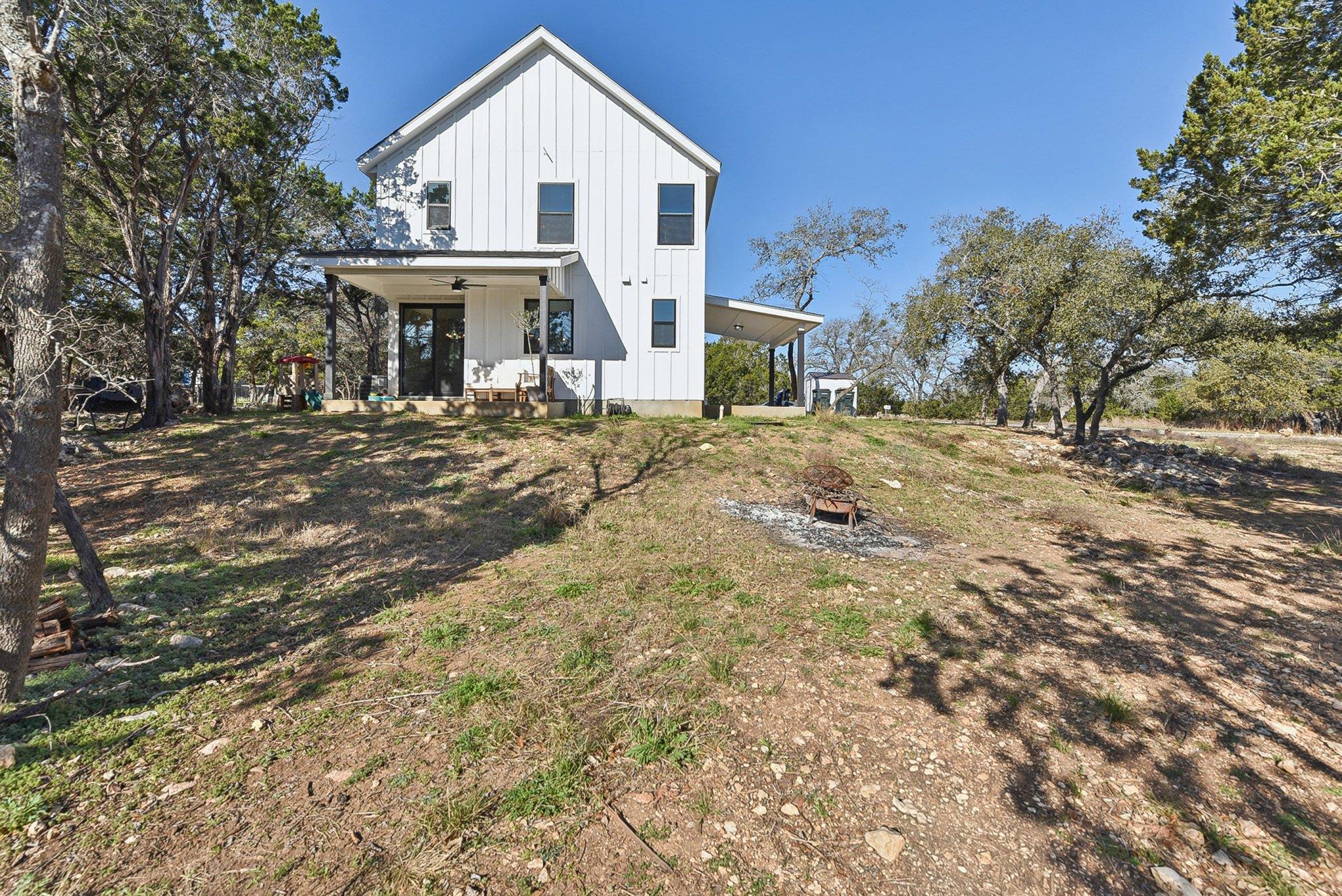 25 Woodacre Dr, Wimberley, TX 78676