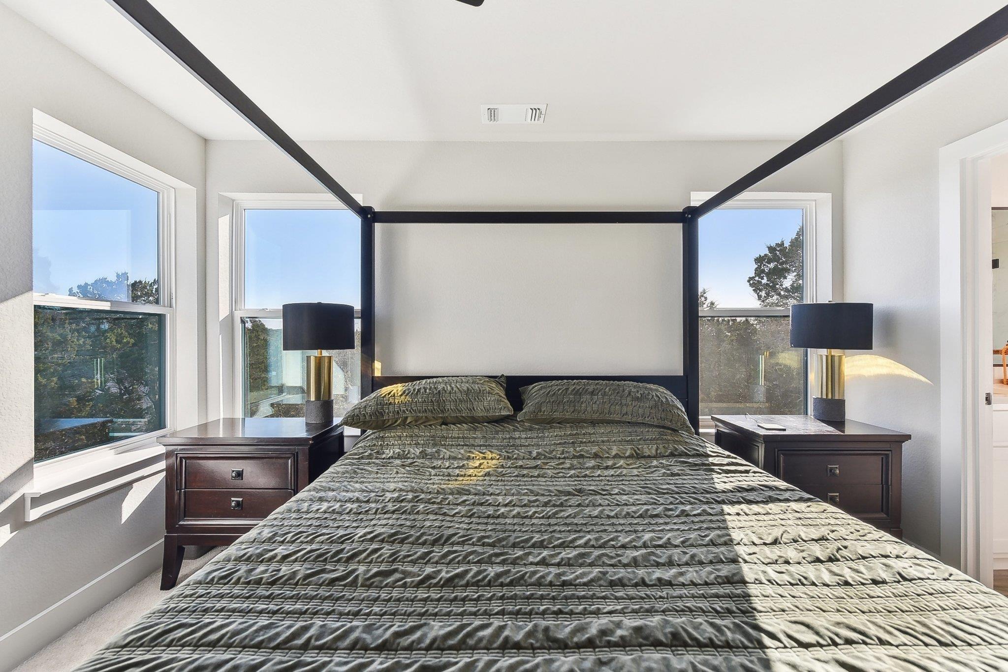 25 Woodacre Dr, Wimberley, TX 78676