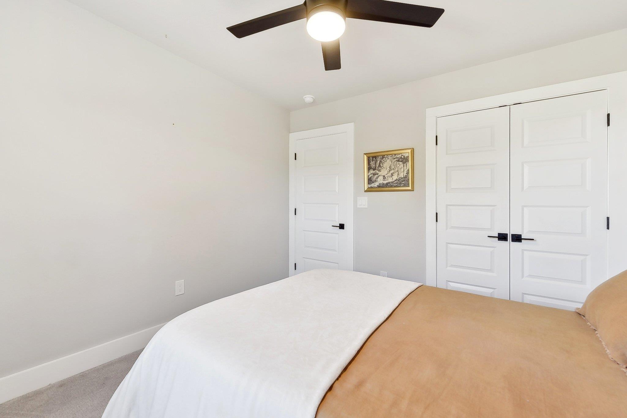 25 Woodacre Dr, Wimberley, TX 78676