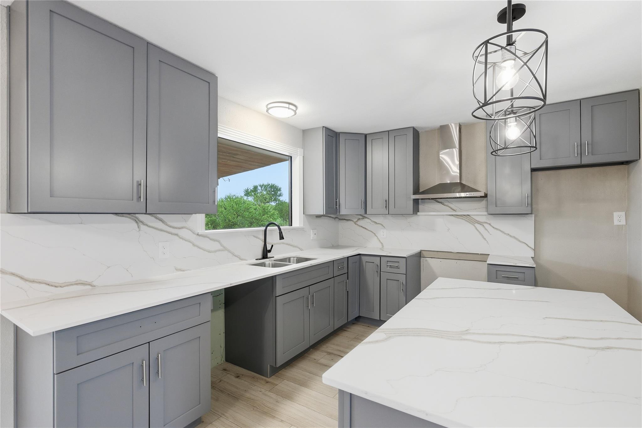 1841 Twin Oaks, Kingsland, TX 78639