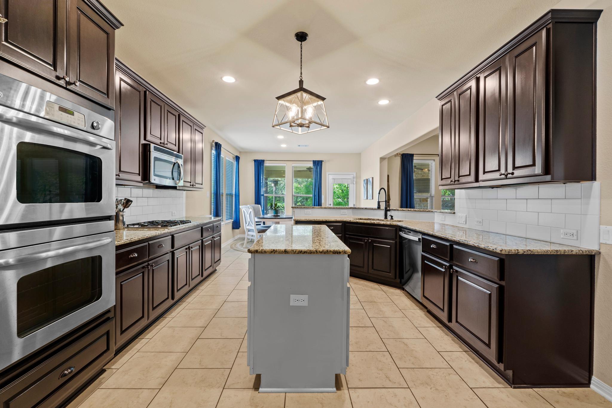 1716 Foxboro Ln, Cedar Park, TX 78613