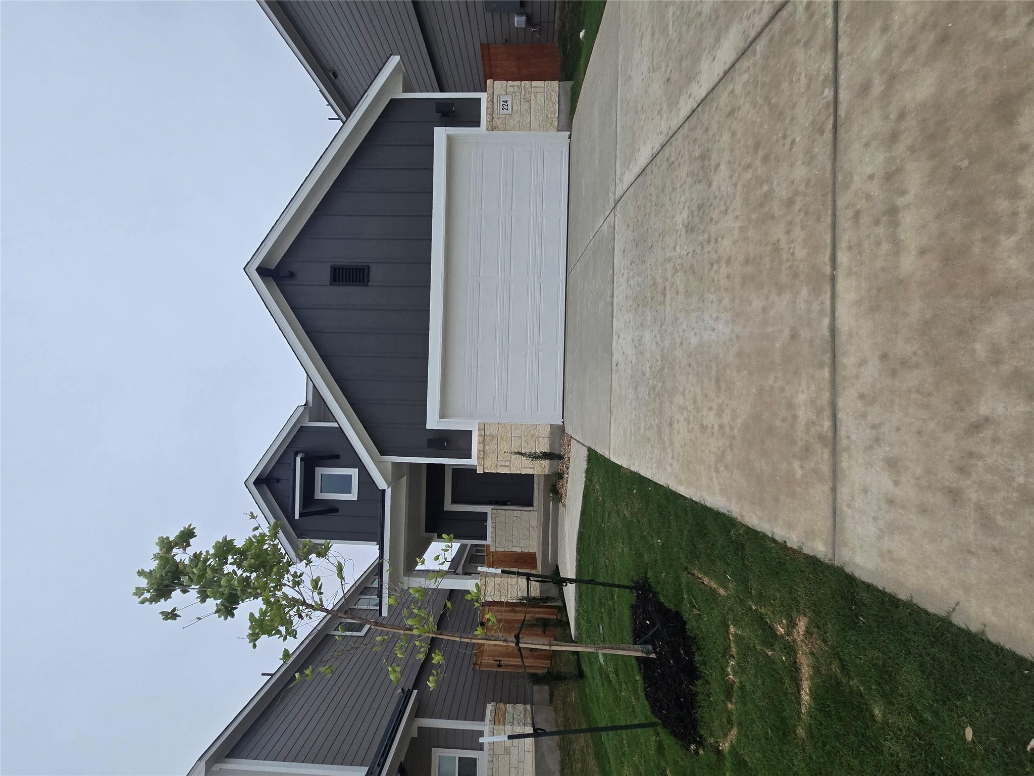 224 Langhorne Bnd, Liberty Hill, TX 78642