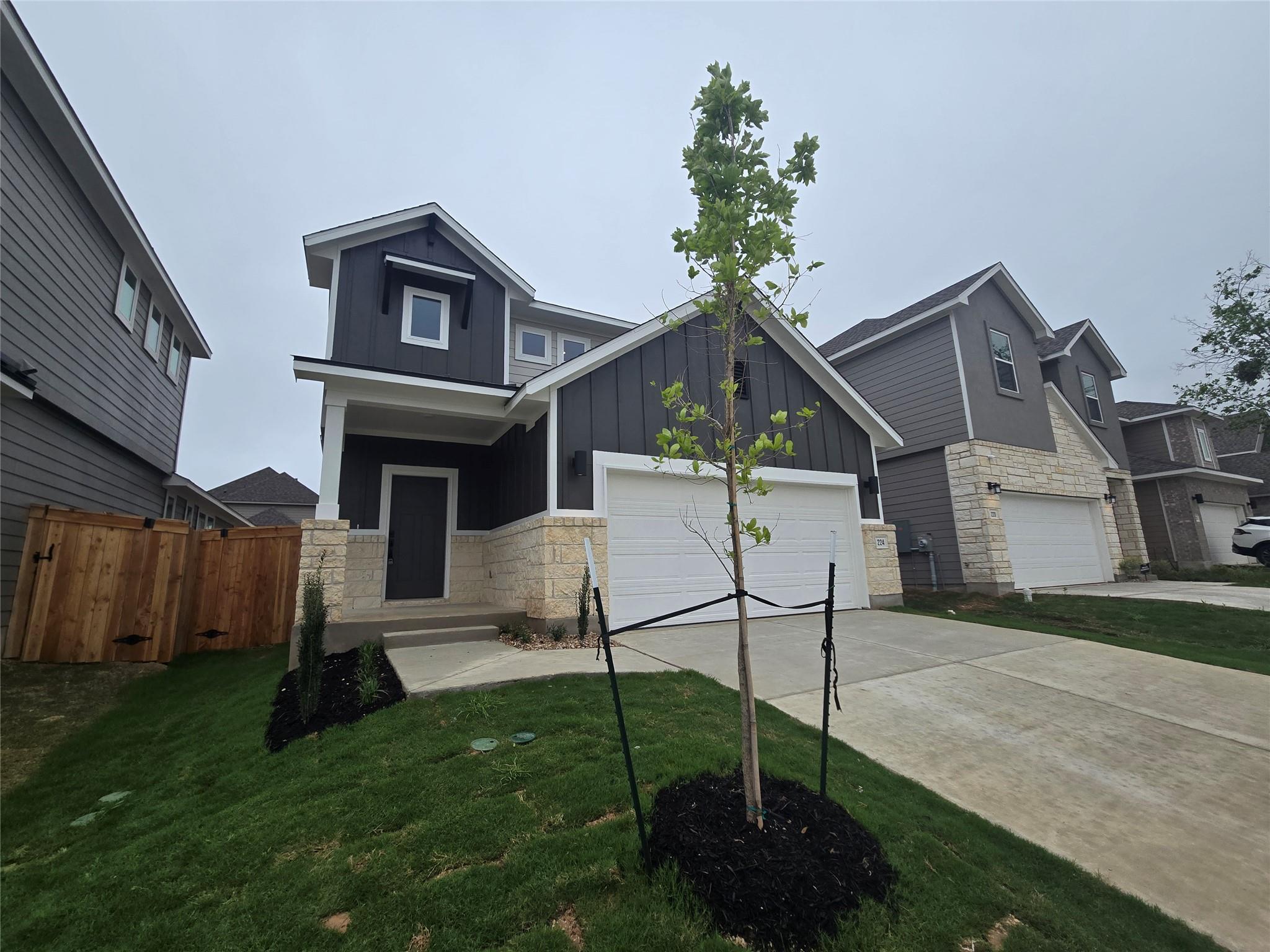 224 Langhorne Bnd, Liberty Hill, TX 78642