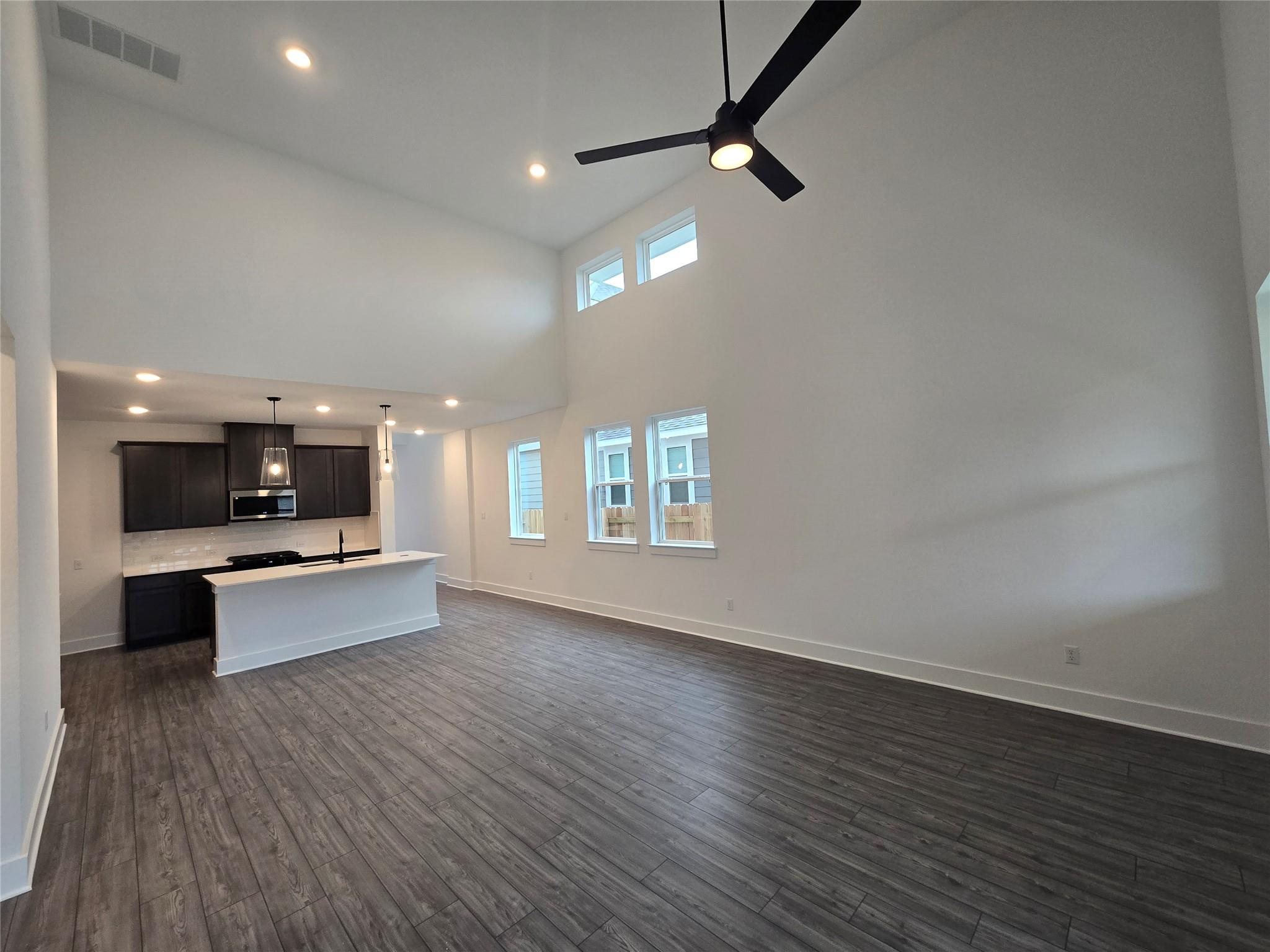 224 Langhorne Bnd, Liberty Hill, TX 78642