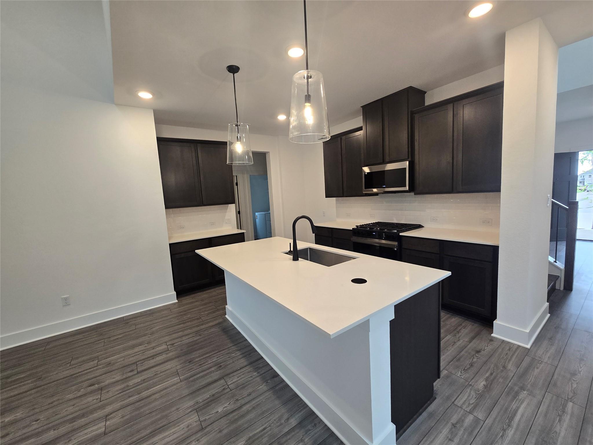 224 Langhorne Bnd, Liberty Hill, TX 78642