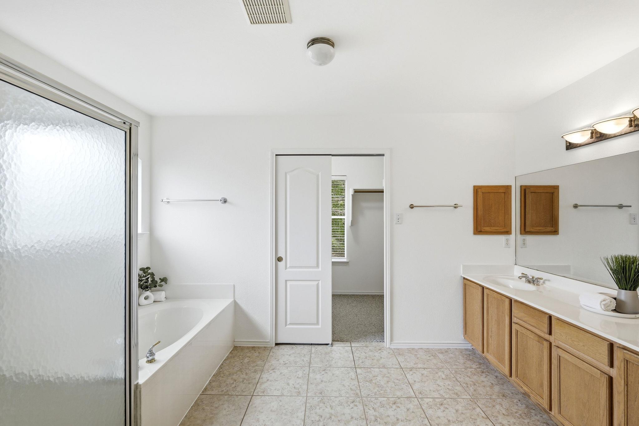 16752 Marsala Springs Dr, Round Rock, TX 78681