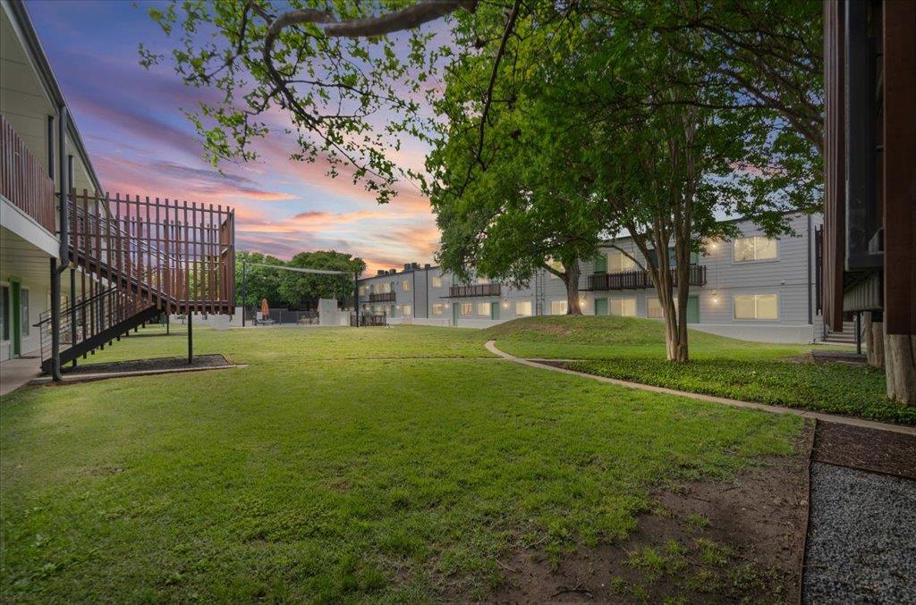 2200 Dickson Dr # 227, Austin, TX 78704