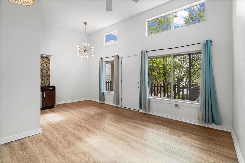 2200 Dickson Dr # 227, Austin, TX 78704