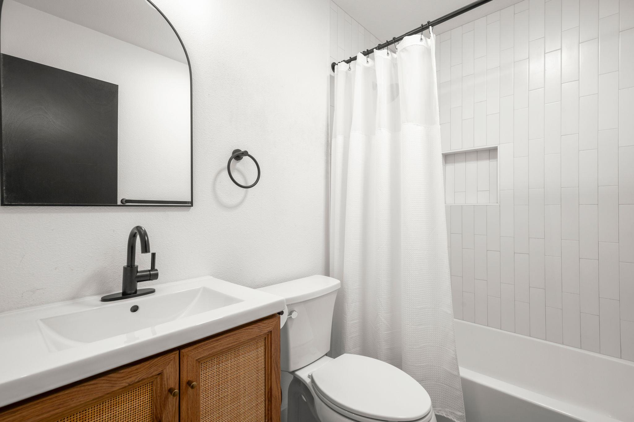 8503 Cornwall Dr, Austin, TX 78748